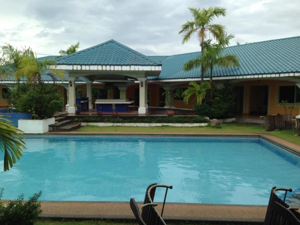 Club Angeles Villa Cruz Resort