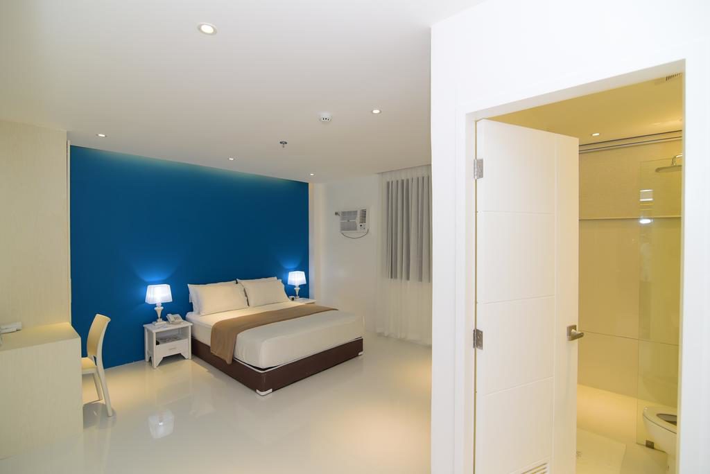 Bleu Hotel