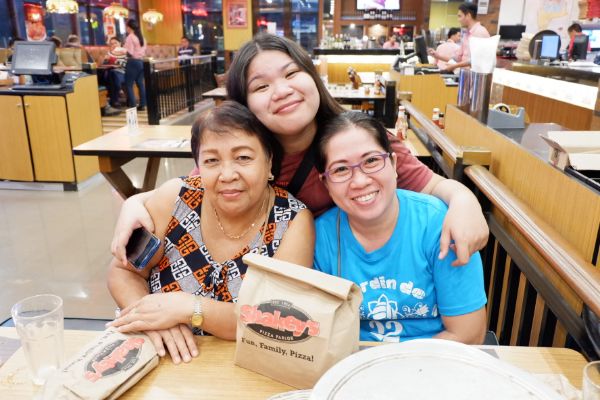 Shakeys
