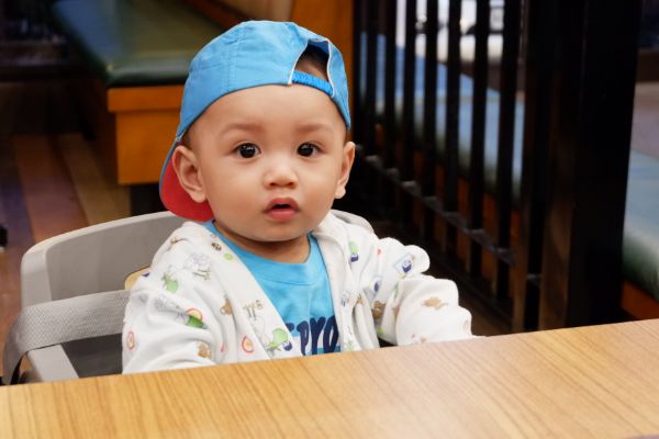 Shakeys