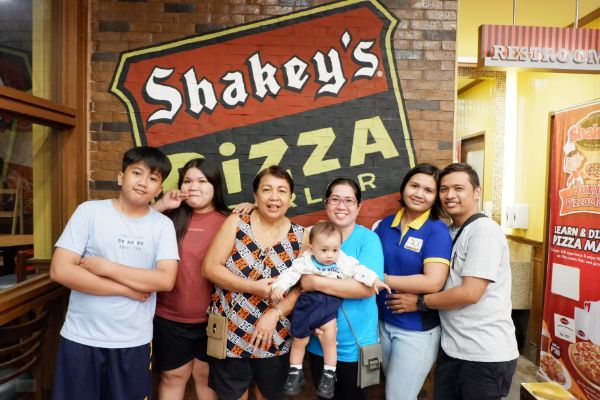 Shakeys