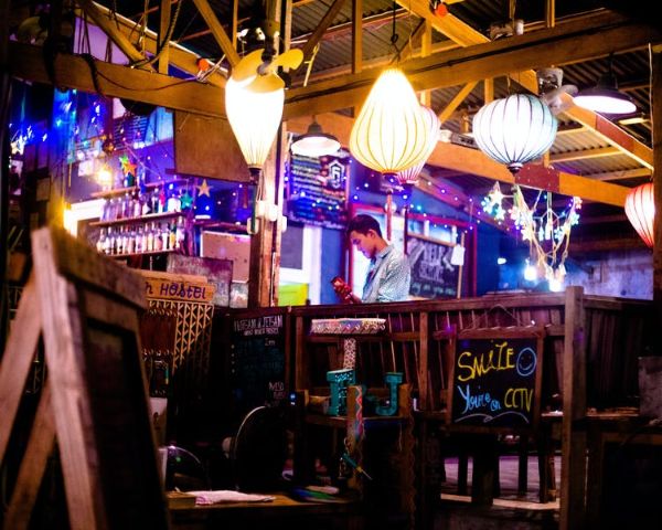 Flotsam and Jetsam Artist Beach Hostel La Union