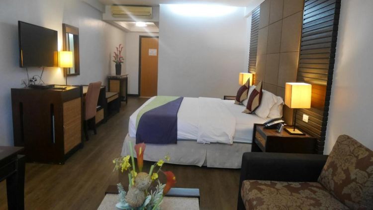 Circle Inn Hotel and Suites