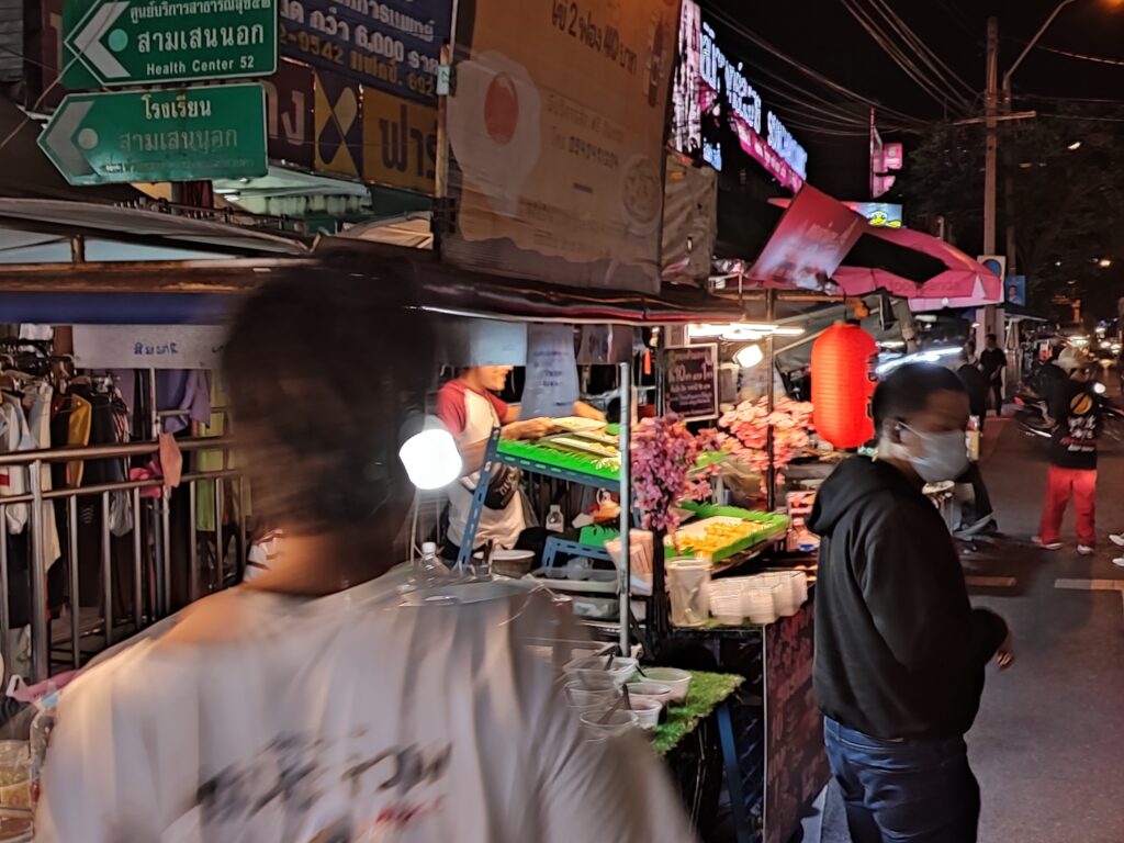 Huai Khwang Market