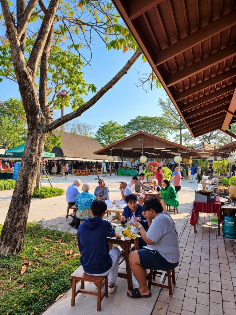 Jing Jai Market Chiang Mai (2)